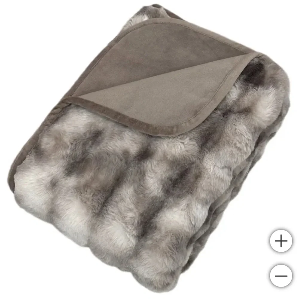 Brentwood Oversized Waterproof Pet Blanket and Furniture Protector, Bubble Fur